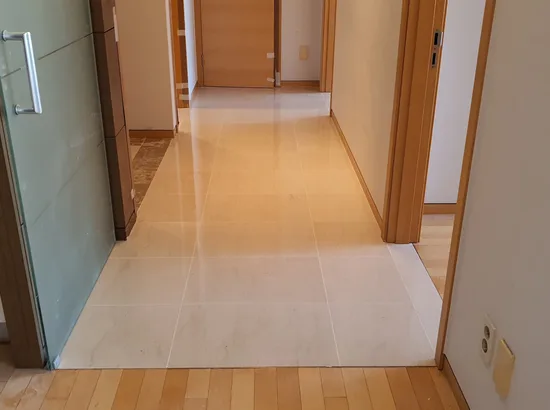 엔지니어드스톤 바닥 연마 시공